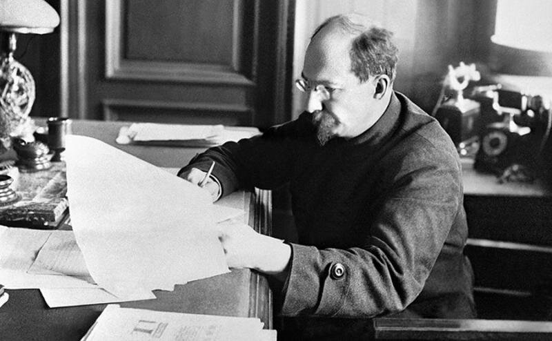 АНАТОЛИЙ ЛУНАЧАРСКИЙ. ФОТОГРАФИЯ: SVPRESSA.RU