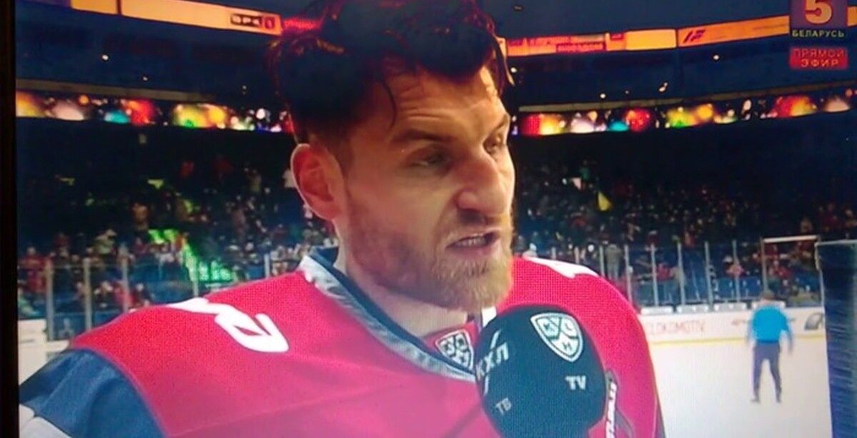 Это бывший защитник Локомотива Якуб Накладал после проигранного матча