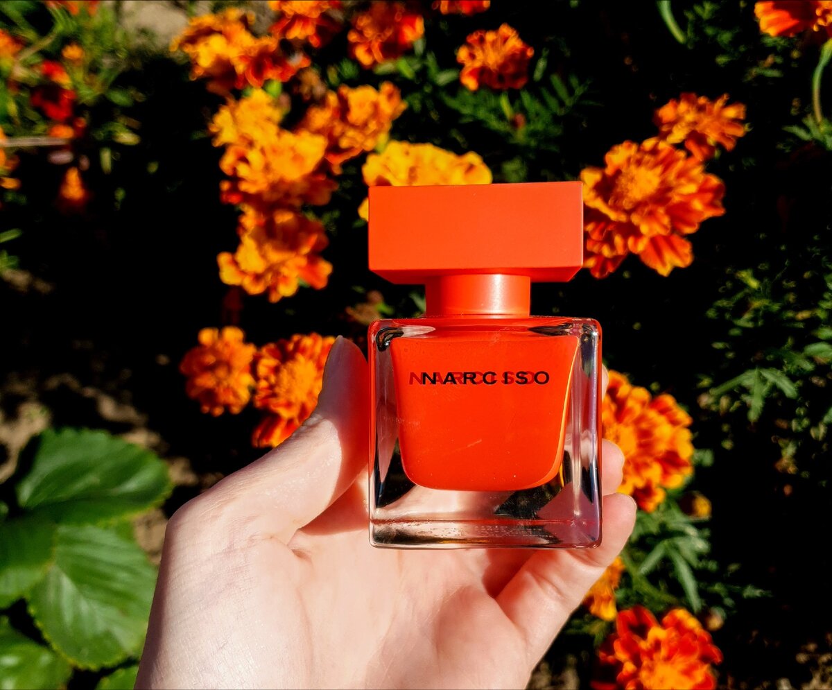 Посмотрите, какой красивый флакон у Narciso Rodriguez Rouge eau de parfum