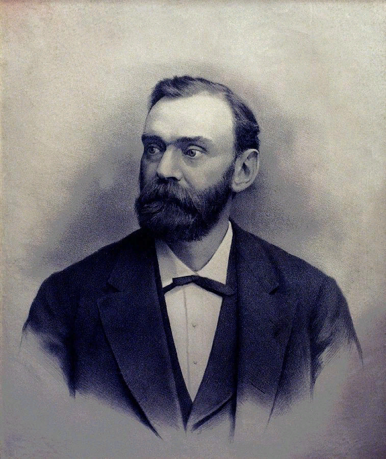 А вот и сам Альфред Нобель.