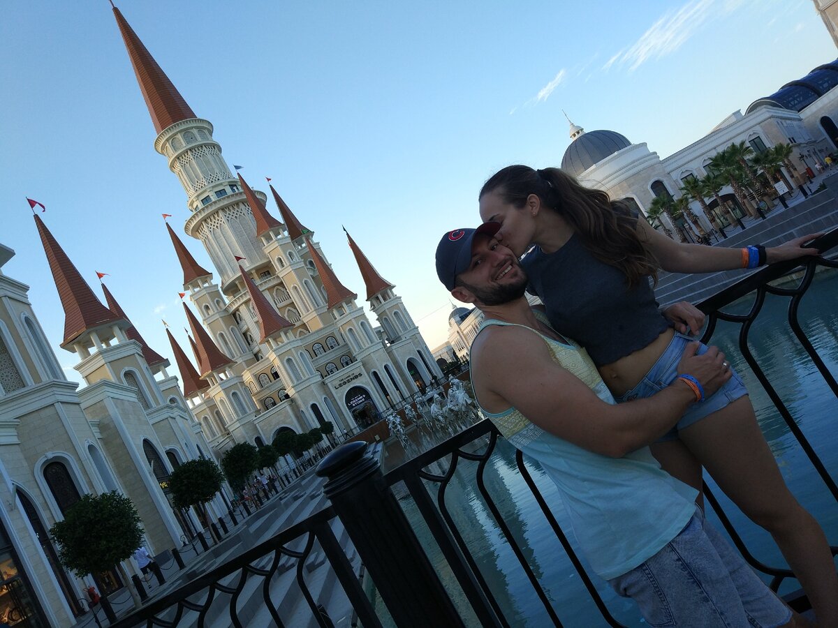 Парк "Земля Легенд" в Белеке (Rixos The Land of Legends Theme Park)