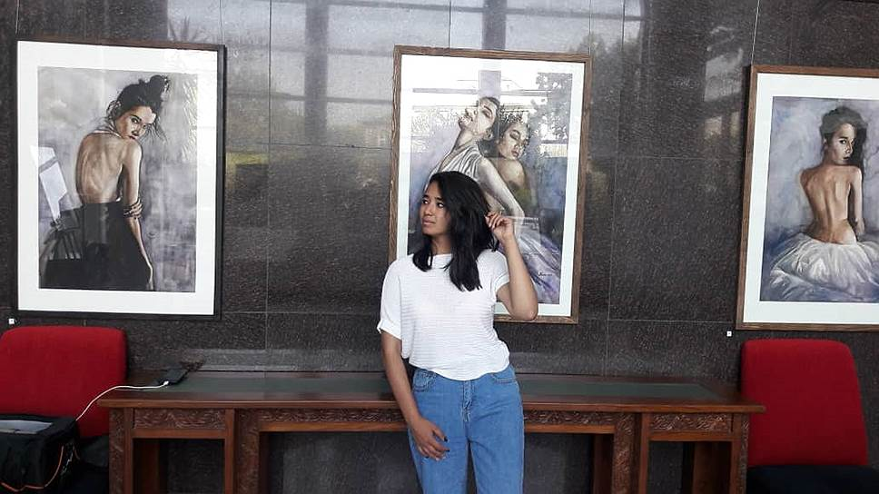 Выставка картин Марифат Давлатовой