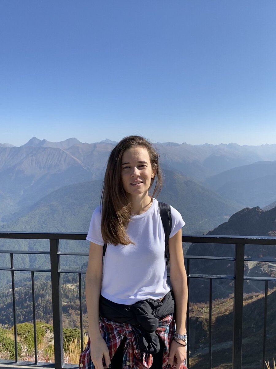 Стартуем. 15 октября, а ощущение, что середина лета в горах. 