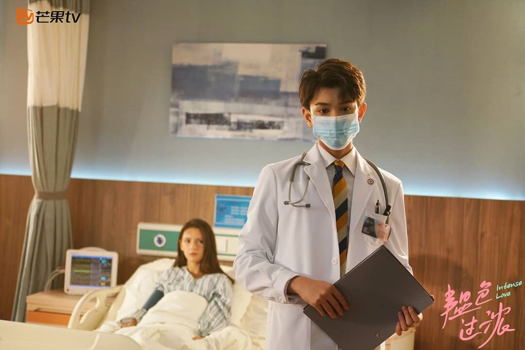 Таинственный красавчик-доктор