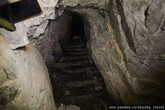 Внутри подземного госпиталя