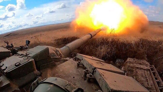 Учебные стрельбы танков Т-72