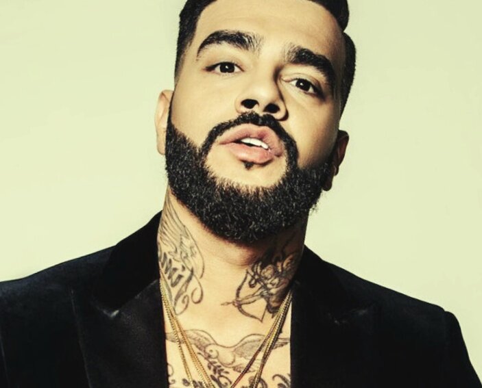 "Холостяк" явно чувствует свою вседозволенность