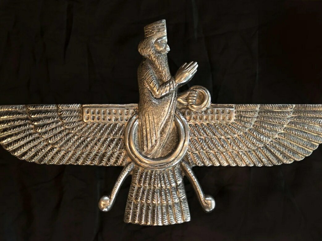 Фаравахар—один из главных символов зороастризма..