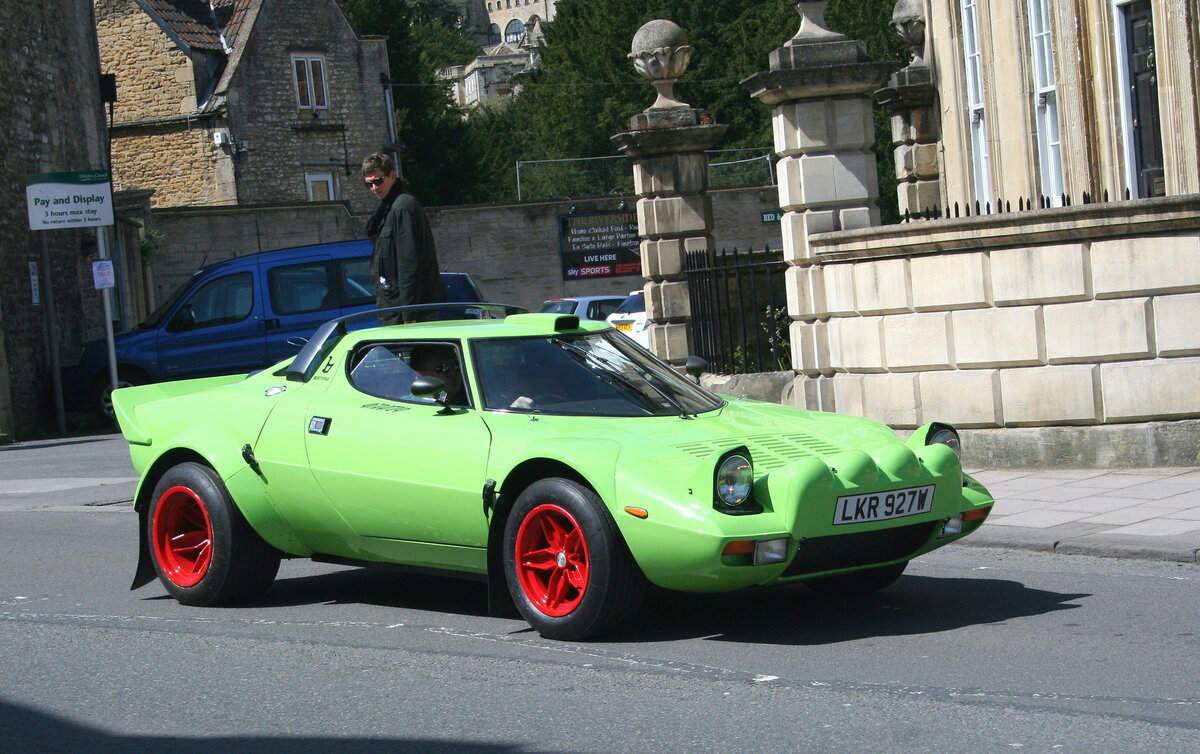 Первая раллийная. Как Lancia Stratos всех уделала, но не выжила (20+ ФОТО)