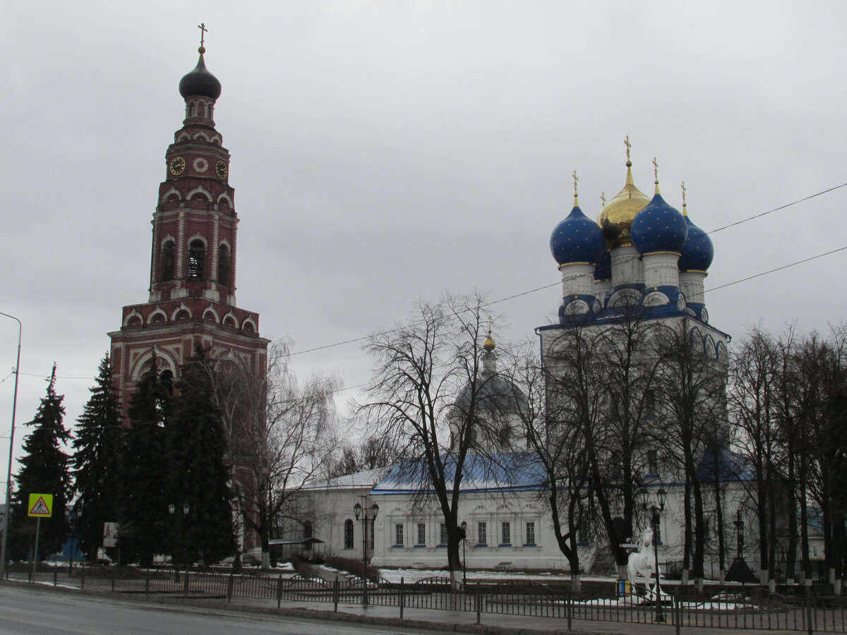 Архангельский собор конец XVII - начало XVIII в. и колокольня середины XIX в. Фото автора
