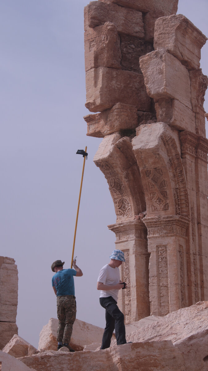 Работы группы "Центр Камня" в Пальмире. Снимки участников поездки