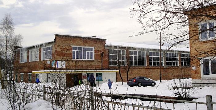 Наша спортшкола. Источник: karpinsk.wikimapia.org