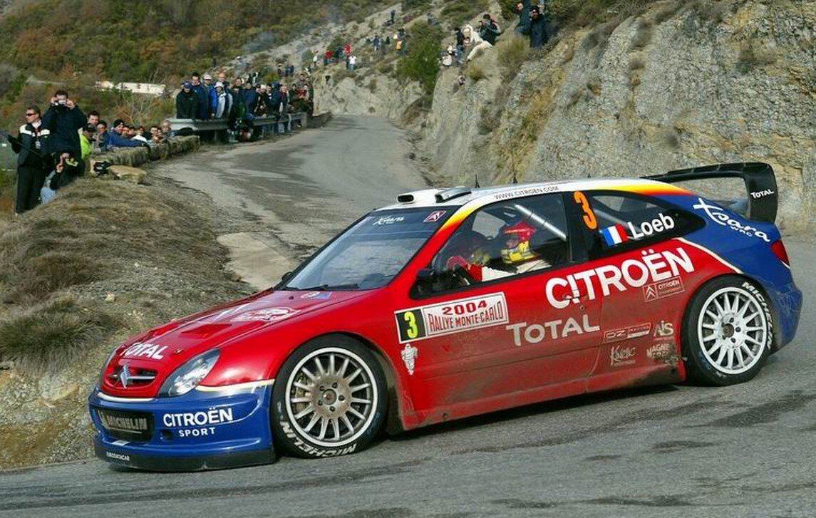 Citroen-Xsara WRC (Loeb, 2004).