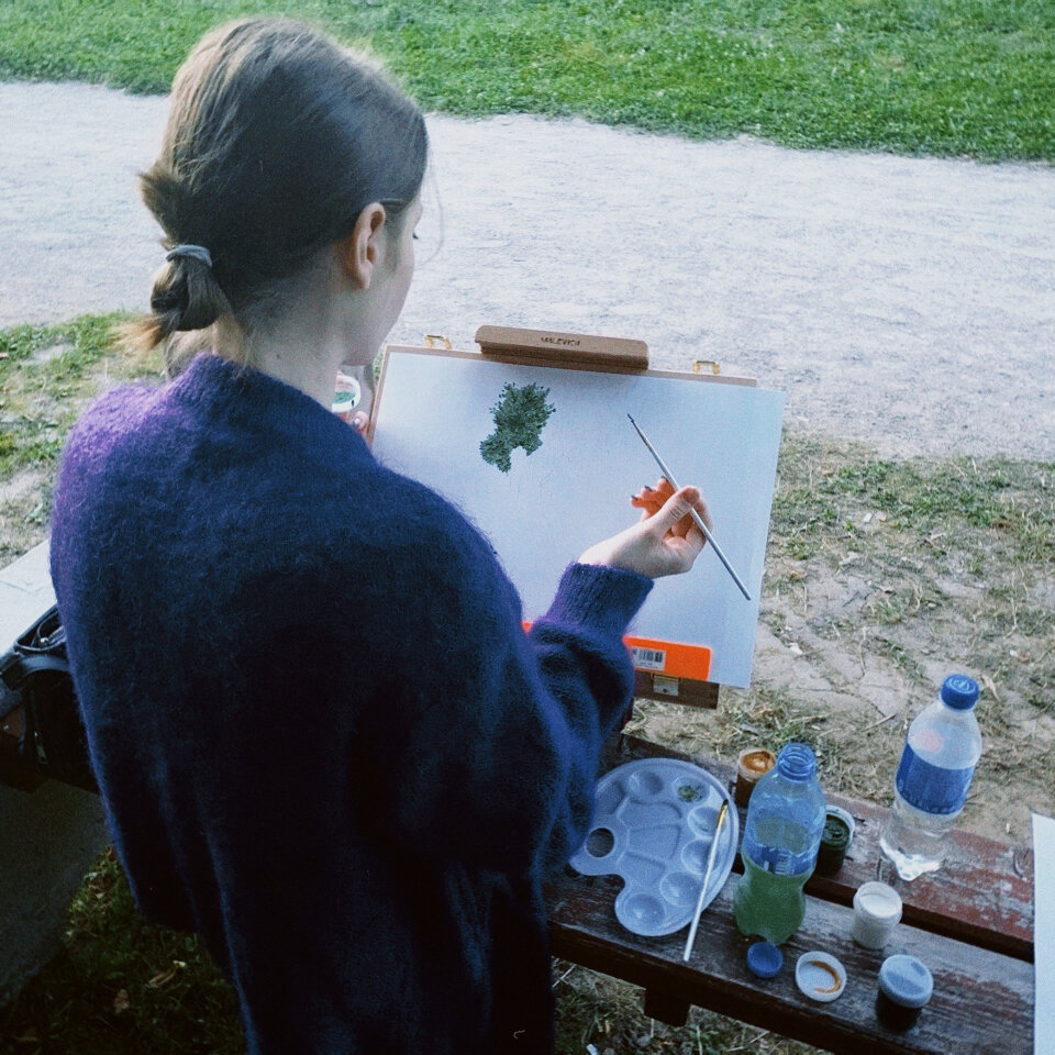 Она любила выпендриваться даже при смерти ;)