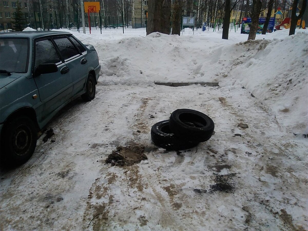 Сосед занял парковочное место и не даёт на нём ставить машину. Законно ли  это? | Агрегат | Дзен