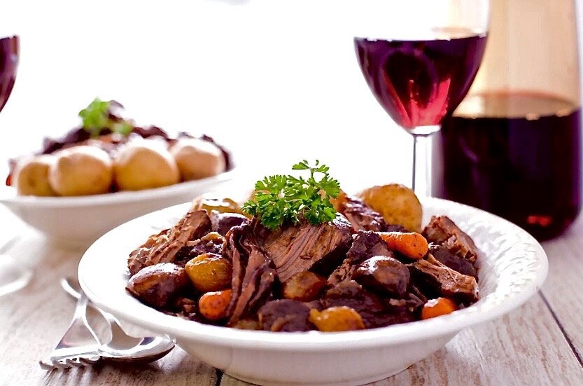 Говядина по-бургундски (Beef Bourguignon)