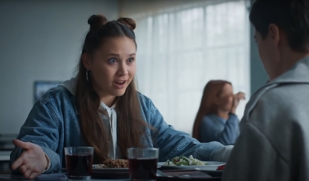 Скриншот из сериала "Я заберу твою семью".