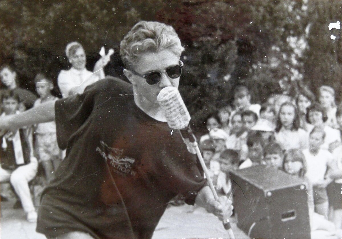 На ласпинской сцене в Зелёном театре.