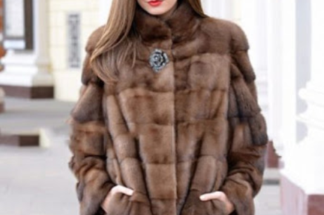 Удачный пример броши на шубе. Фото из Интернета