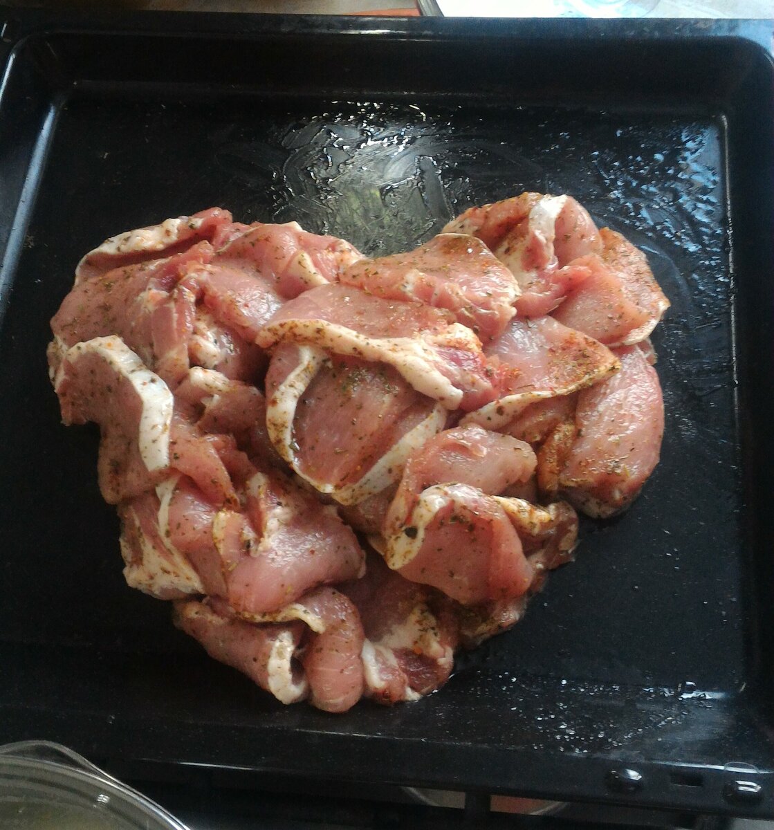 Мясо в духовке. Легко приготовить.
