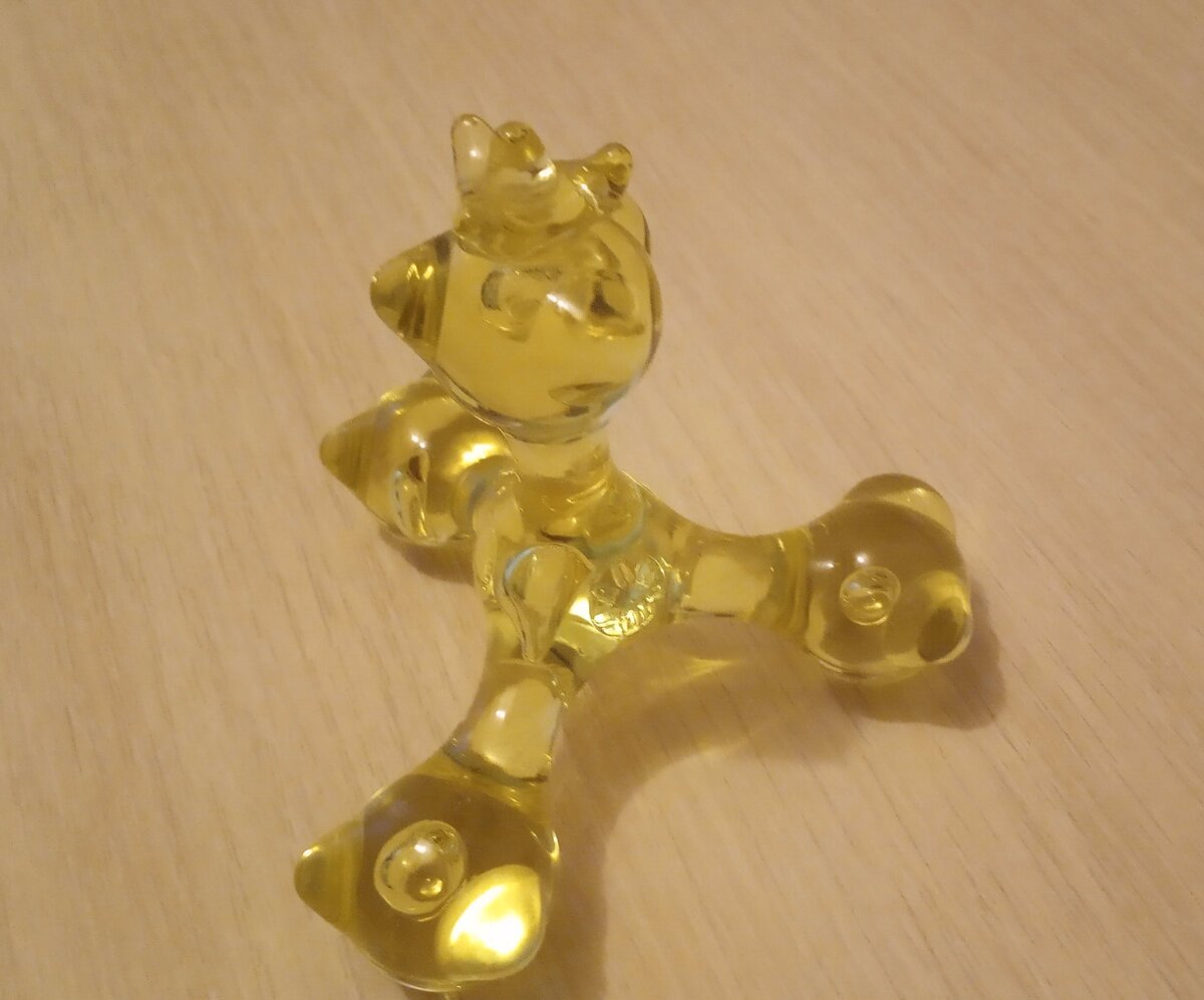 мой любимый массажер"Фараон". Я его зову массажер Ляпко (фамилия создателя этого чуда)