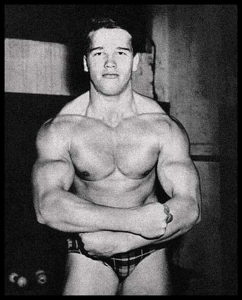 Первые шаги к величию на сцене. Фото из предложенных в Яндекс.Картинках