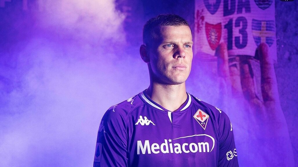 Александр Кокорин в форме «Фиорентины».