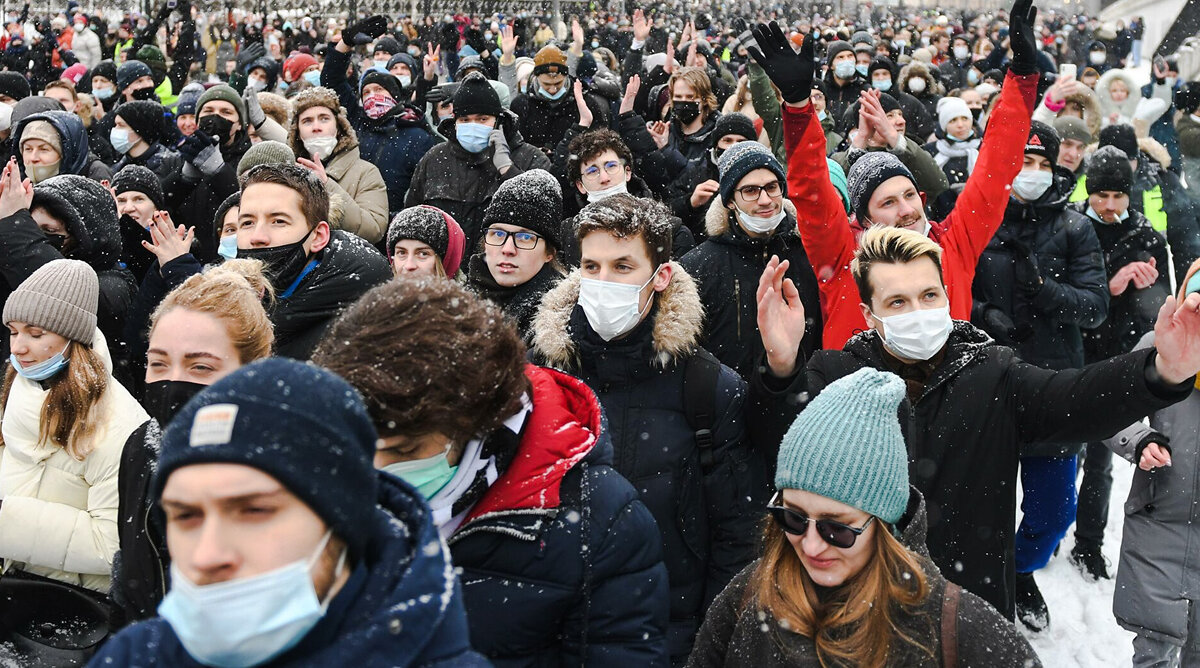 митингующие в Москве