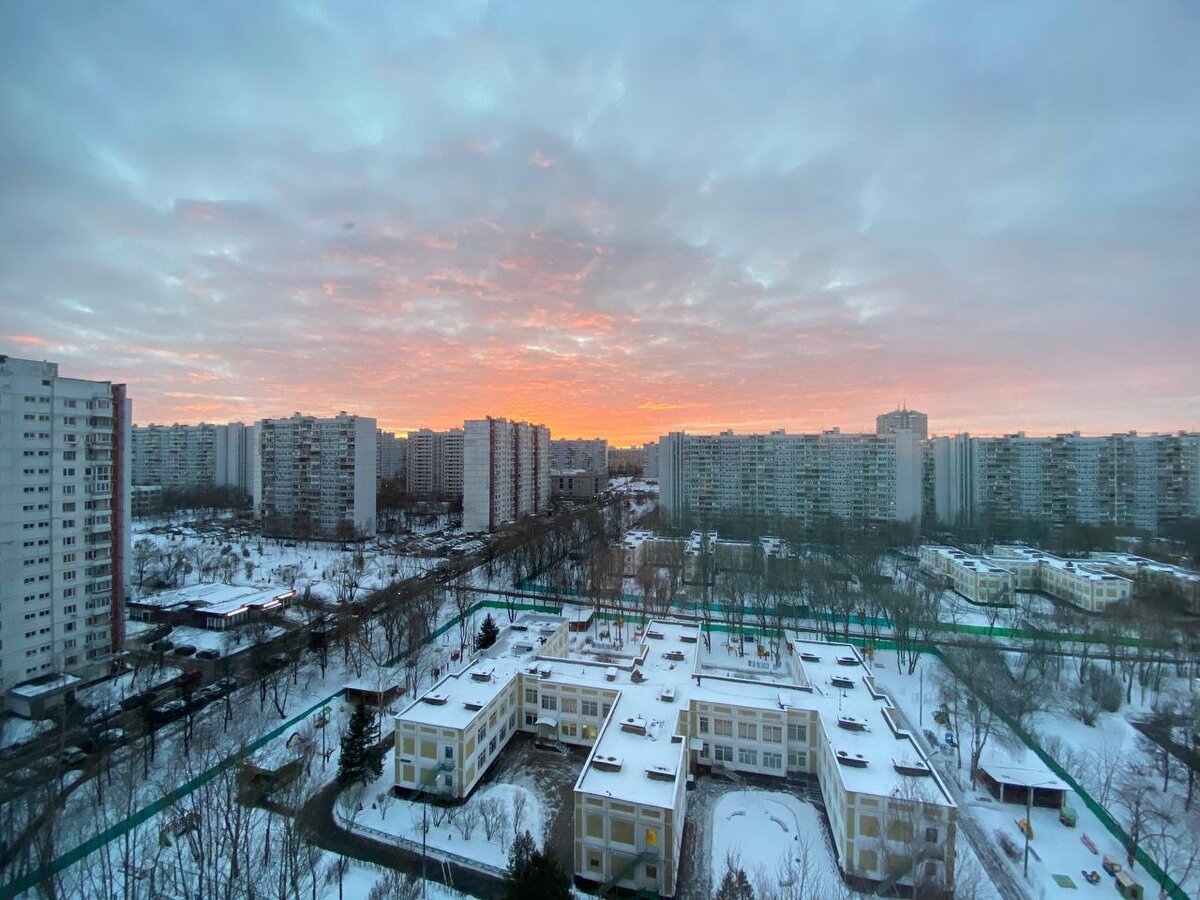 Закат из дома 16 корп. 4 по Осеннему бульвару от пользователя @andr ermlv