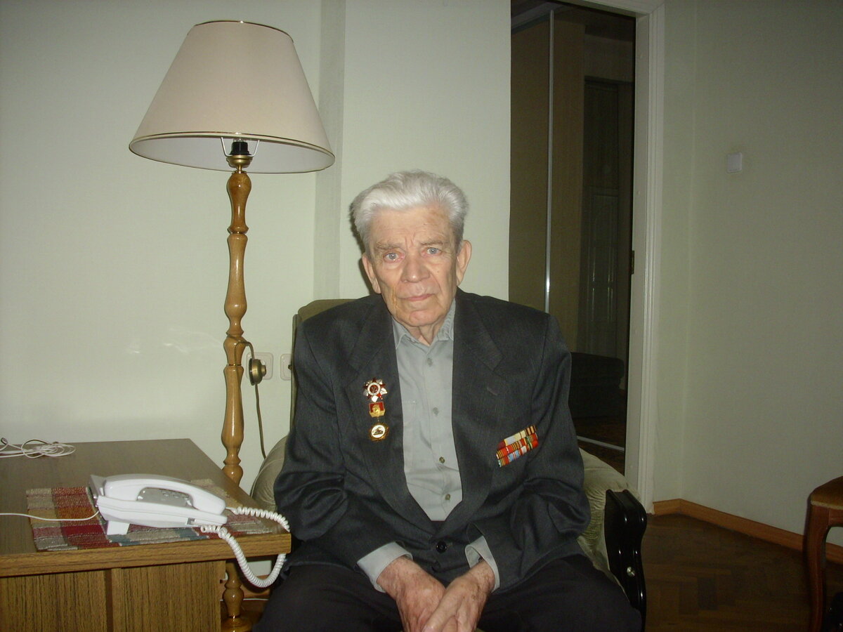 2009 год. Ветеран Великой Отечественной войны, участник Сталинградской битвы, ветеран Южно-Уральского государственного университета Владимир Павлович Яшуков (1924 – 2010). Фото автора. 