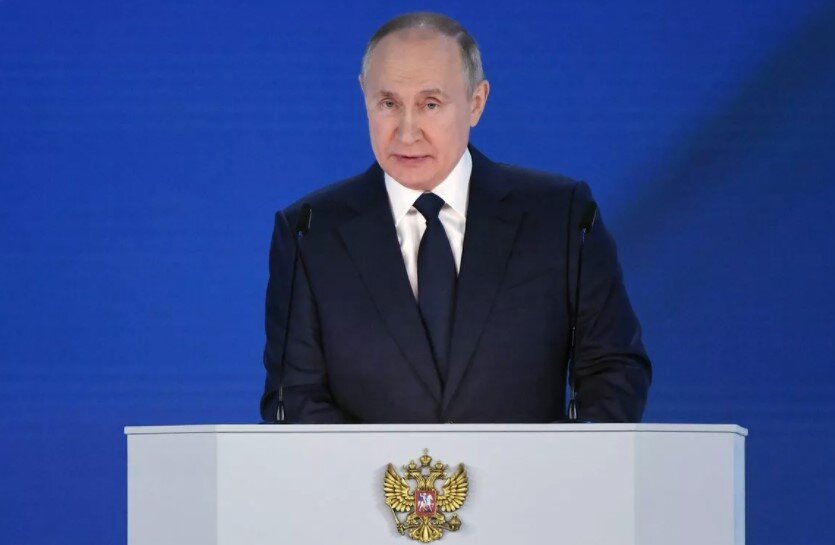 Владимир Путин выступает 21.04.21 с посланием Федеральному собранию.