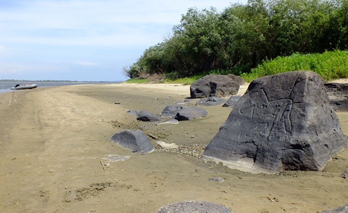 © AndshelПетроглифы Сикачи-Аляна