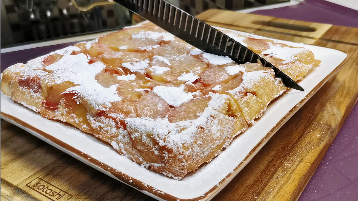 Переворачиваю пирог с яблоками вверх дном и получаю прозрачный яблочный "Перевётрыш" (красивый, вкусный и готовить просто)