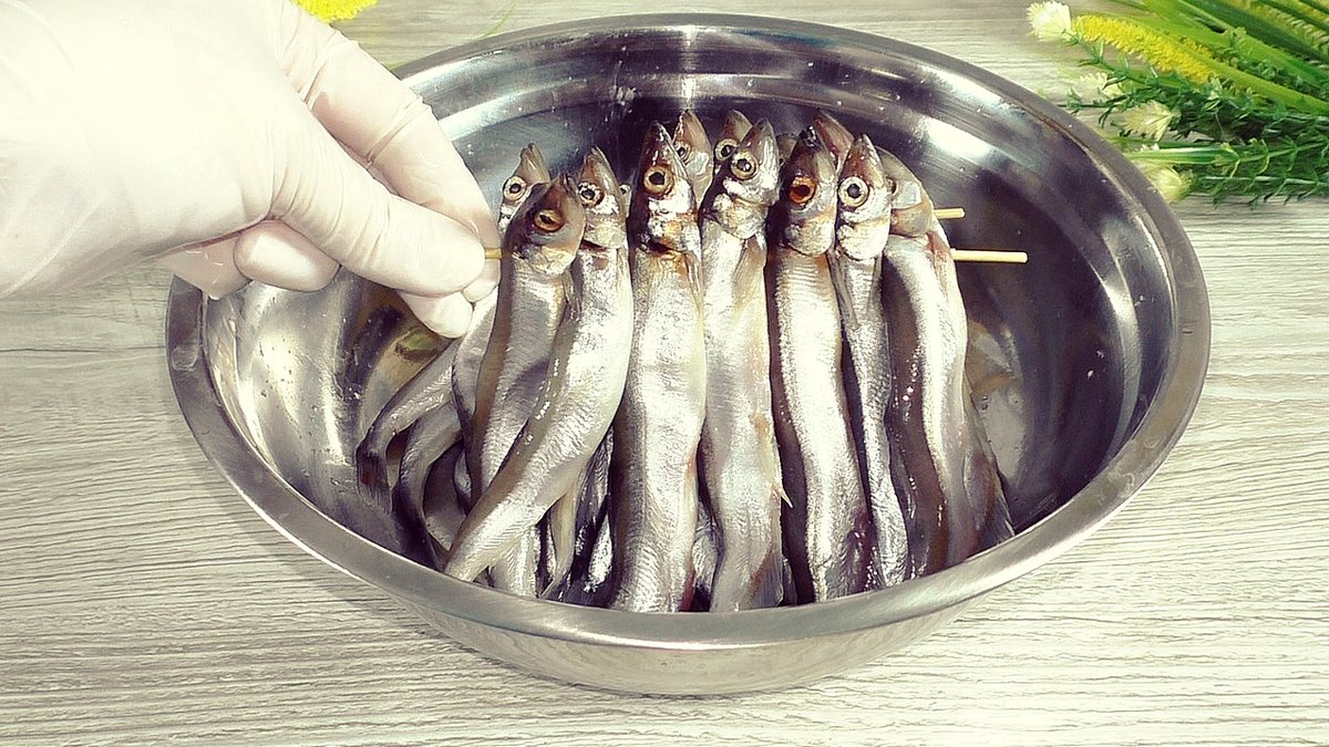 мойва. полезные вещества в мойве. мойва. килька вяленая каспийская. мойва сахалинская.