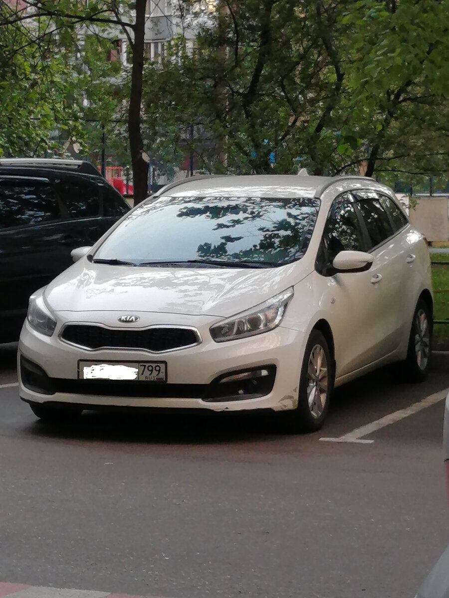 KIA ceed SW универсал, надежный семейный автомобиль.