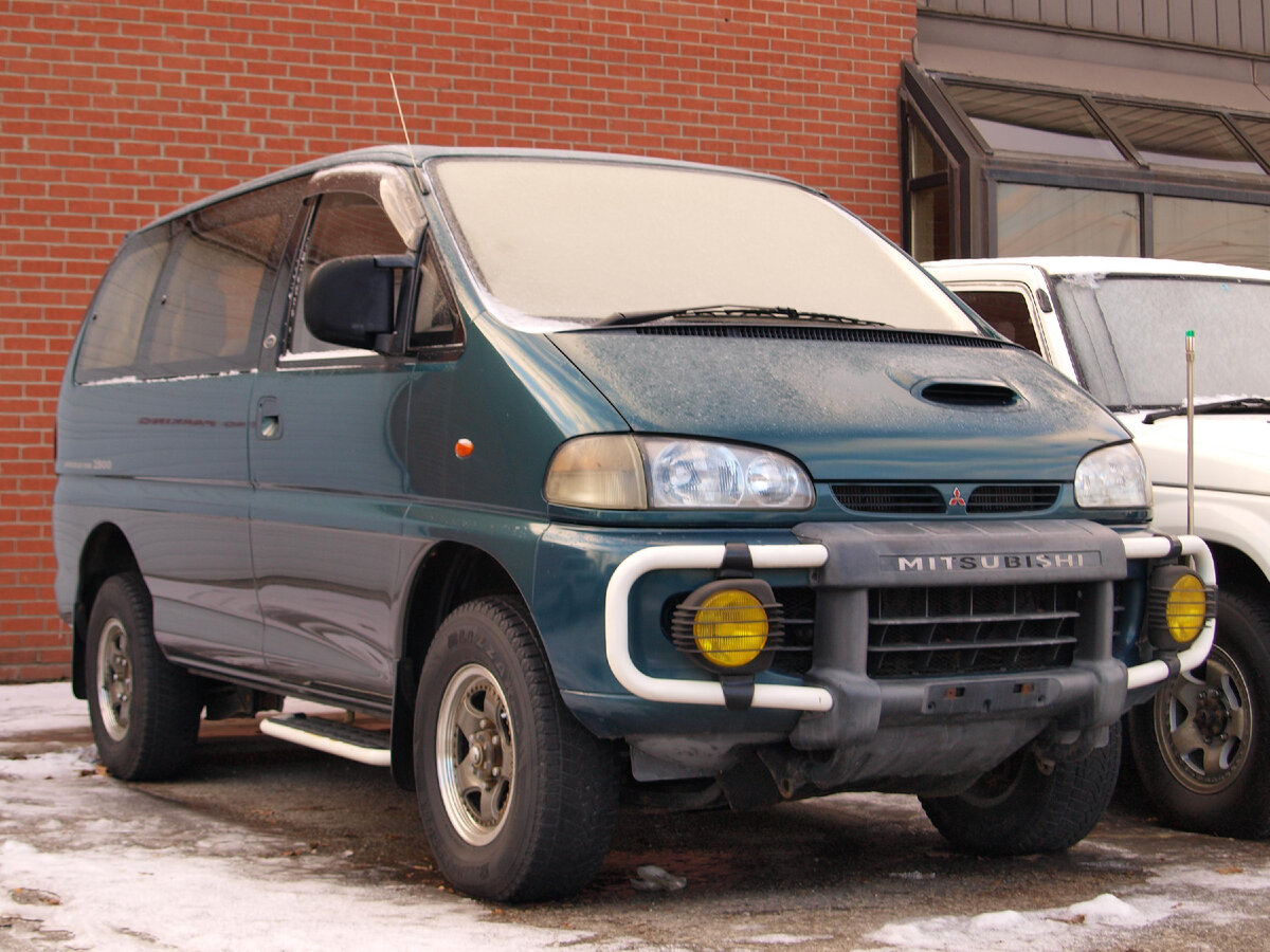 Mitsubishi Delica. Для путешествий, для бездорожья, для семьи, для жизни 🚐  👨‍👩‍👧‍👦 | Лёша расскажет | Дзен