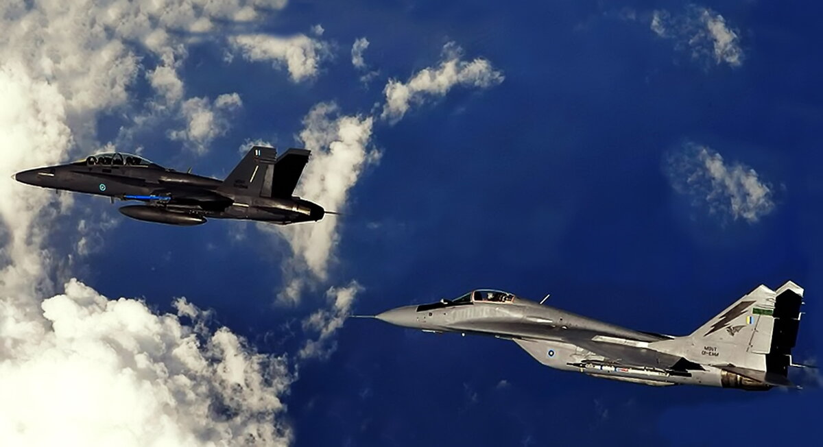 F-18 и МиГ-29