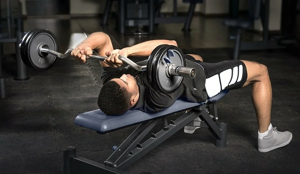 Французский жим. Фото из интернета