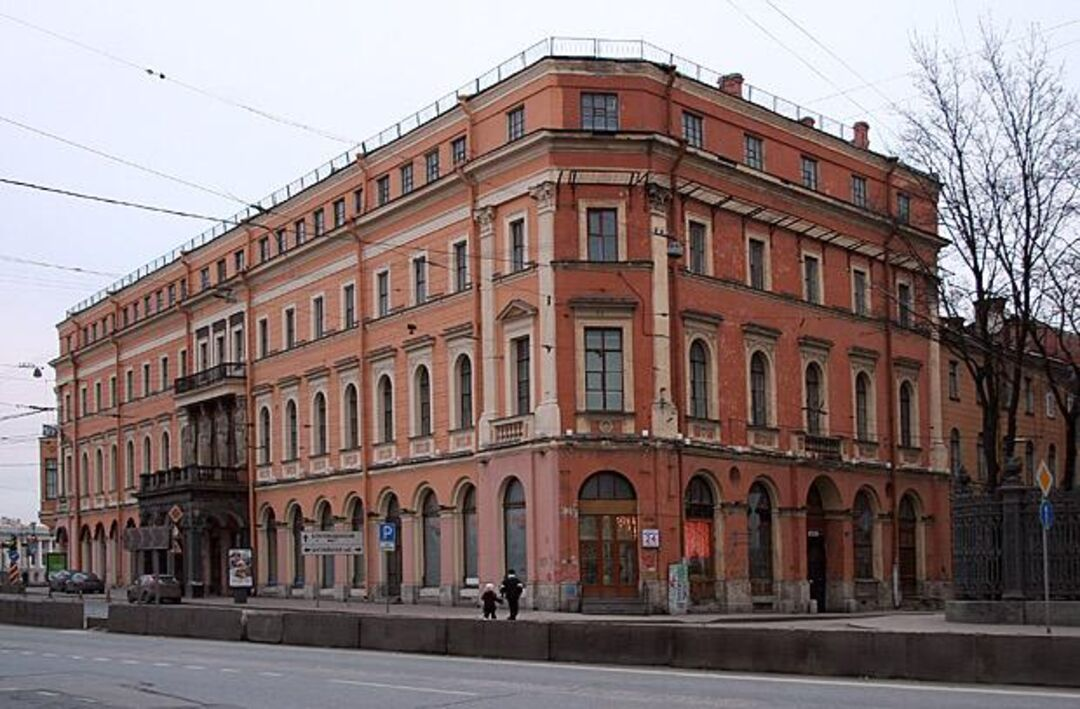 Площадь мира ярославль мира. Толмачева екатеринбург карта. Военно морской музей площадь труда. Площадь труда санкт-петербург метро. Кларка.