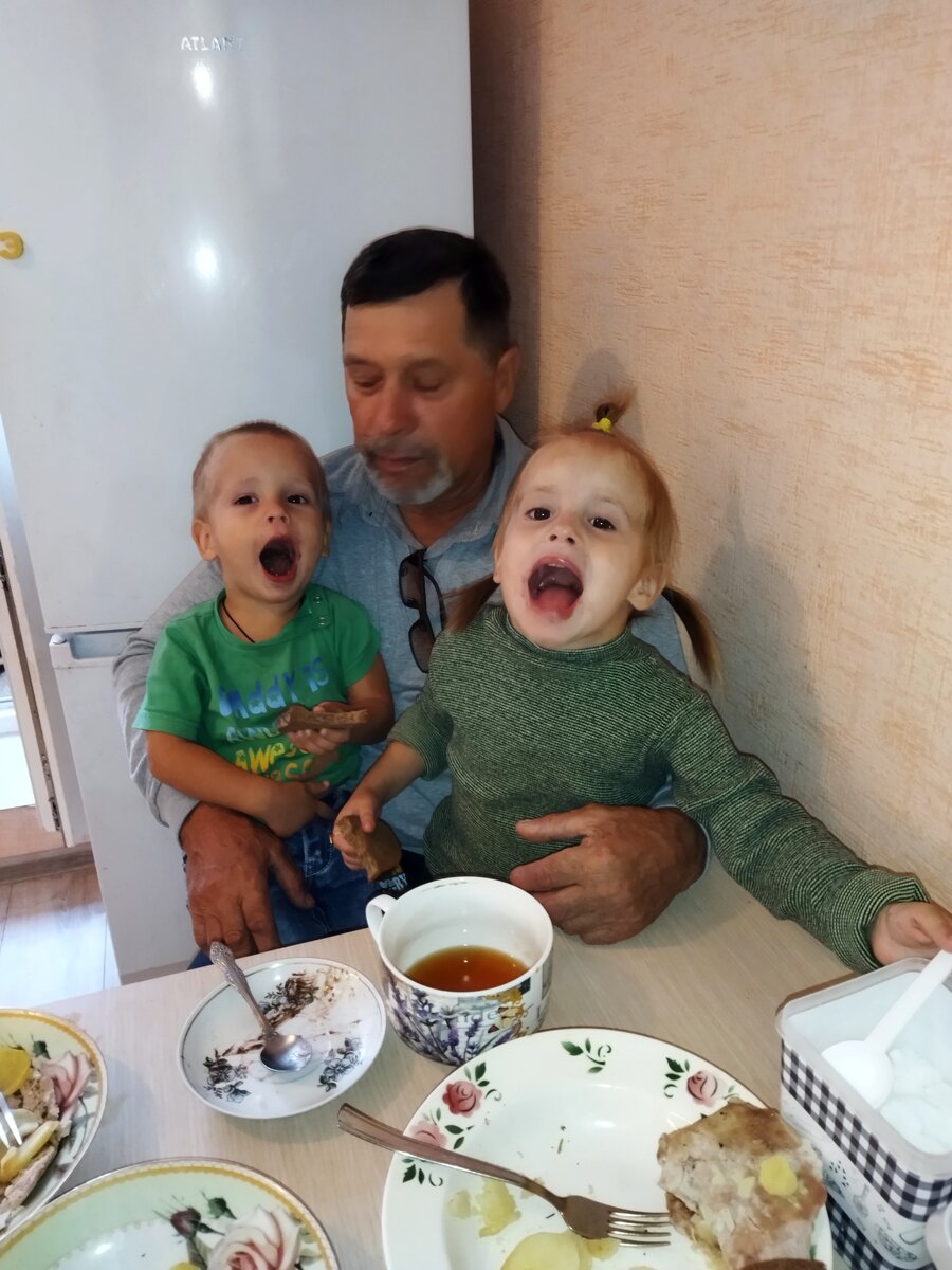 Просто вся моя жизнь в одном фото