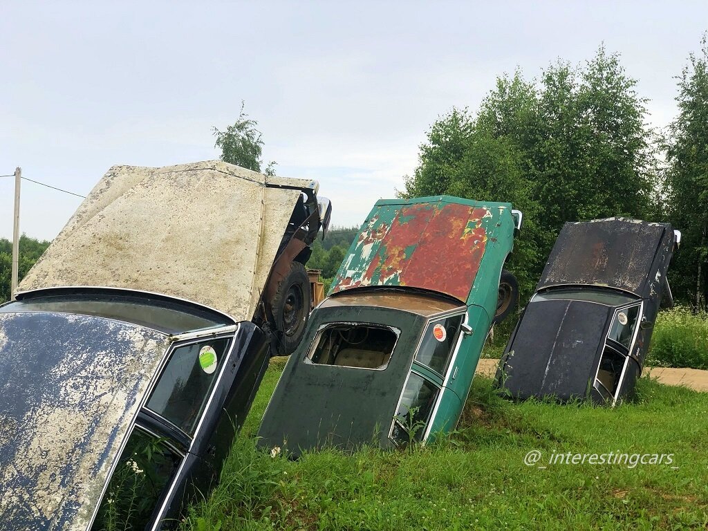 Как зомби вылезают из-под земли...

