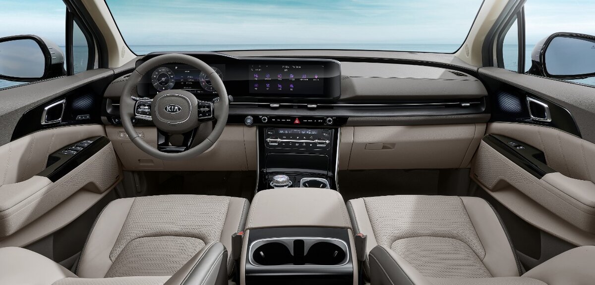 kia Carnival  шестиместная версия 