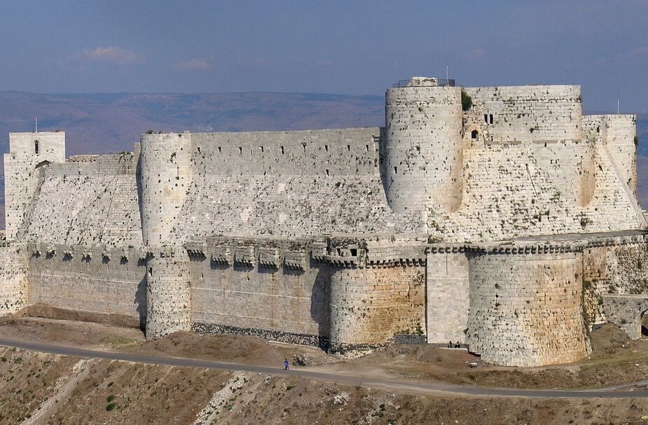 Крак де Шевалье. Одна из крупнейших крепостей крестоносцев, который принадлежал духовно-рыцарскому ордену Тамплиеров.