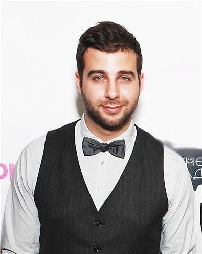 Это фото на моем ноуте уже лет 10 как хранится... хранилось) Прощай, Ванечка) понимаю, что ты это переживаешь, да и я не помру...но как же так???