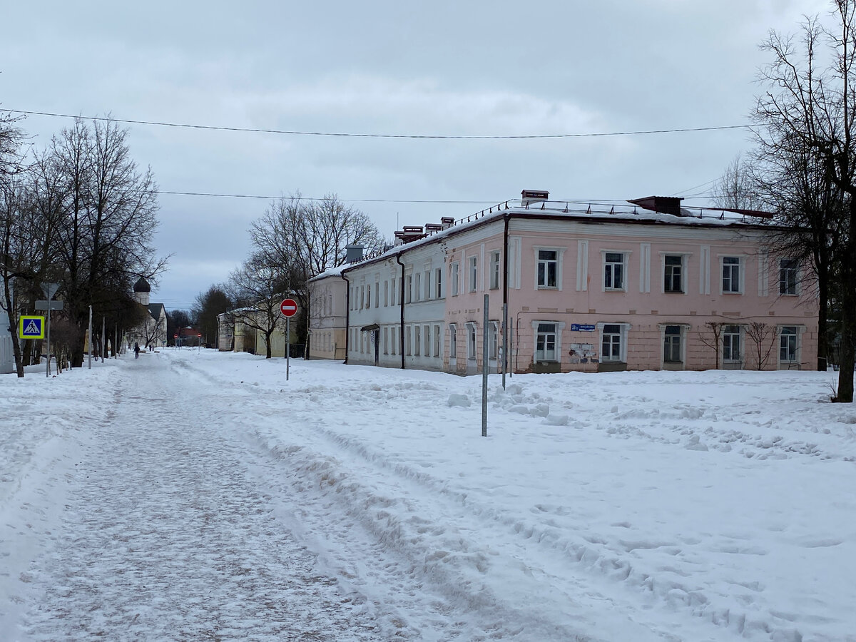 Что посмотреть в Великом Новгороде за один день – Торговая сторона,  Ярославово дворище | ОтЛичная Жизнь | Дзен