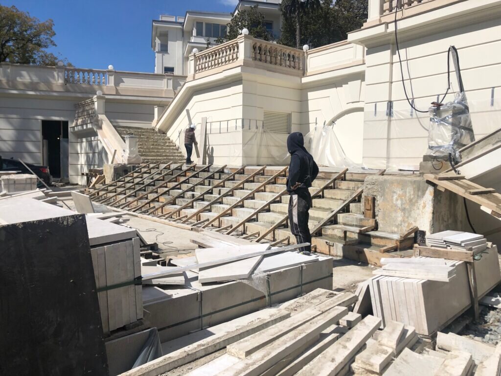 Radisson Collection