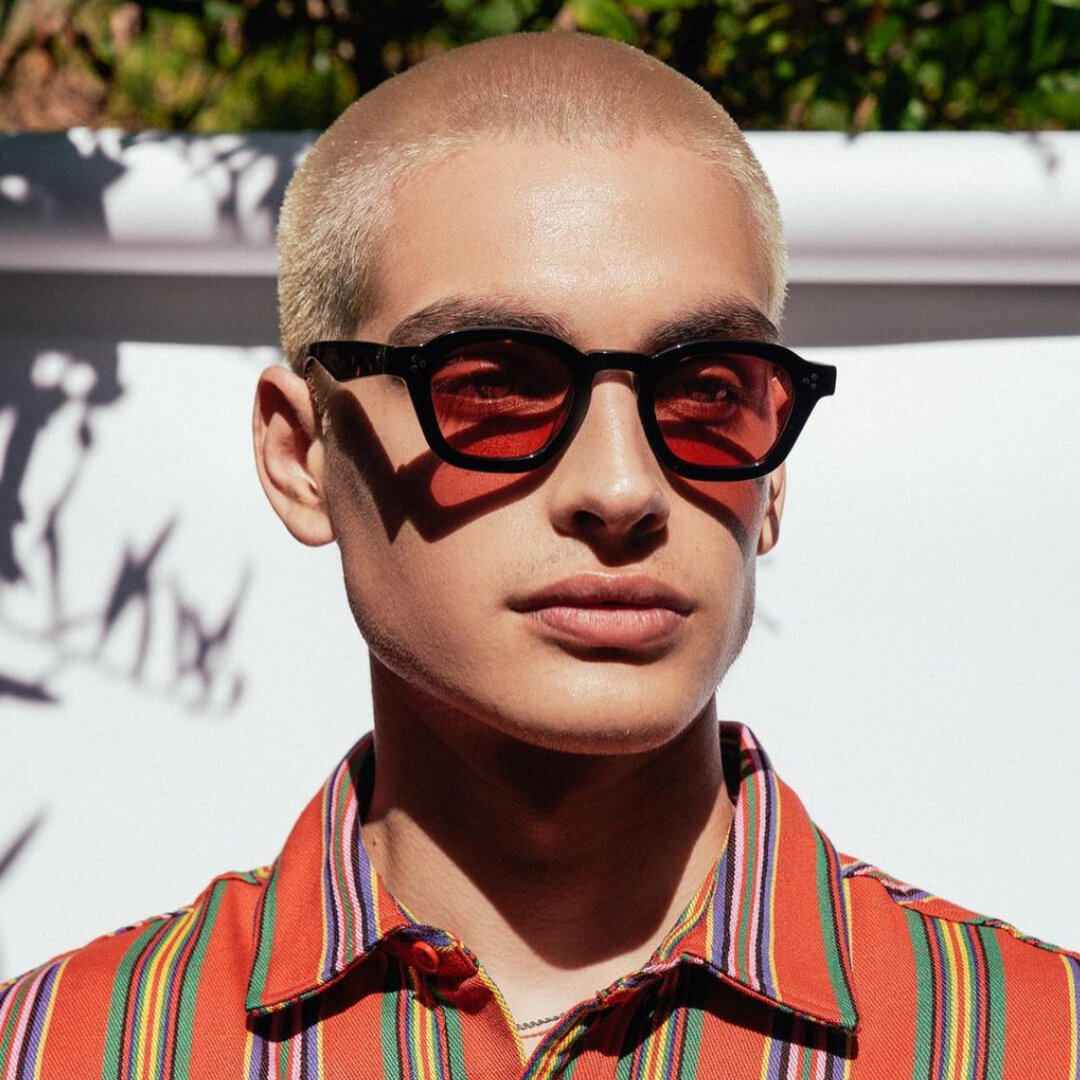 AKILA Logos — бестселлер калифорнийского бренда