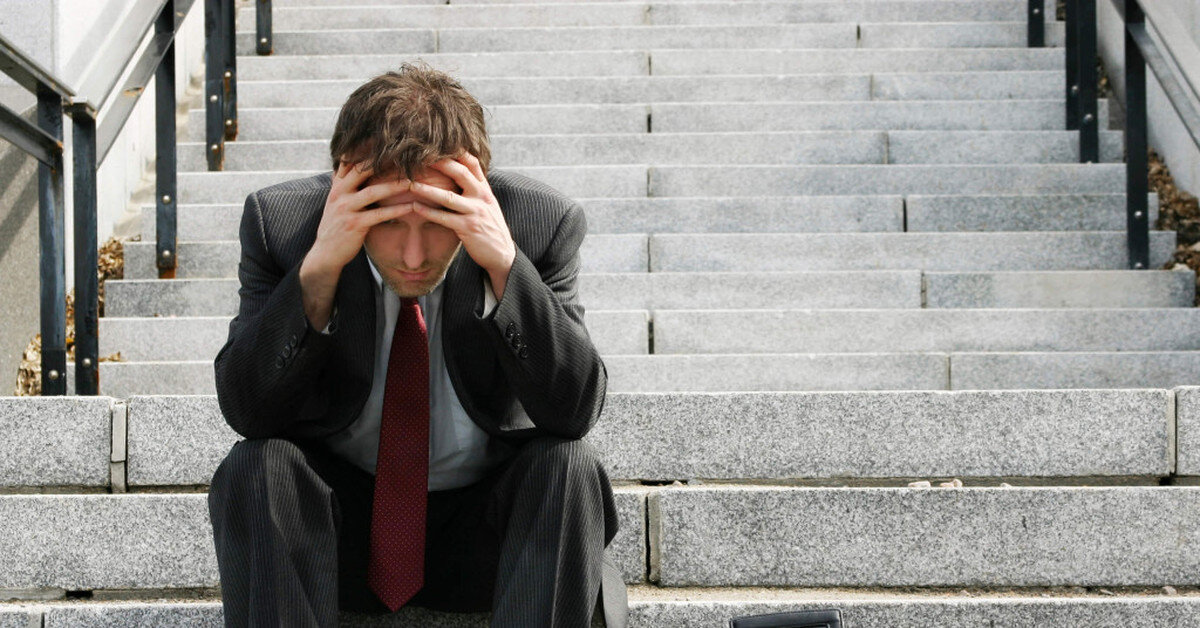 Переживать неудачу, это нормально. Но нестоит с этим затягивать...