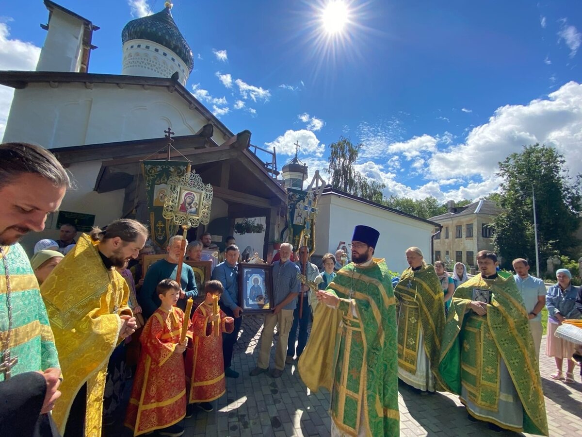 Псков храм Сергия с Залужья
