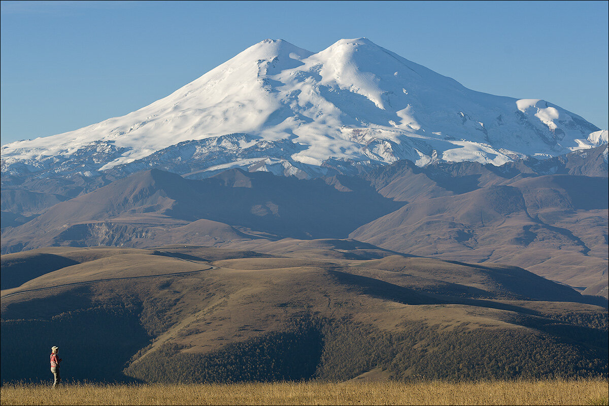 Эльбрус гора вулканы по высоте. Джилы Су Эльбрус. Джилы Су смотровая. Джилы Су смотровая площадка. Подножье Эльбруса Джилы Су.